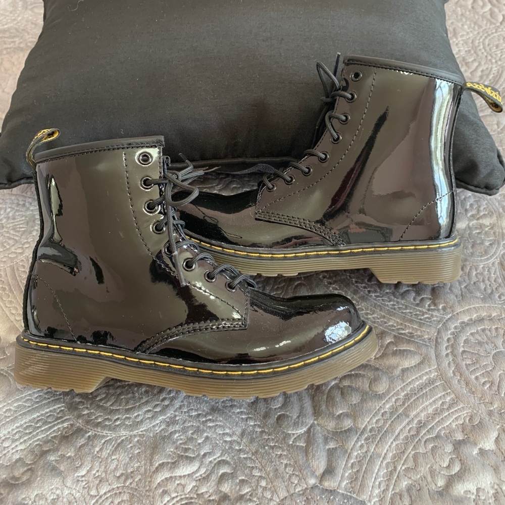 Doc Martens Juniors boots